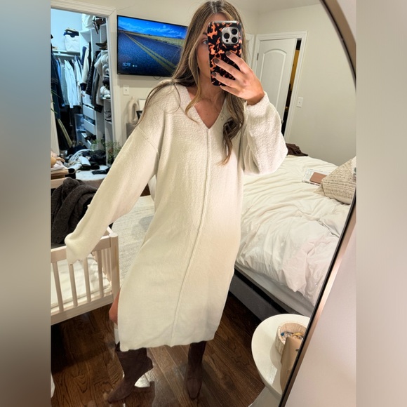 Wilfred Free Sweater Dress - Picture 3 of 9